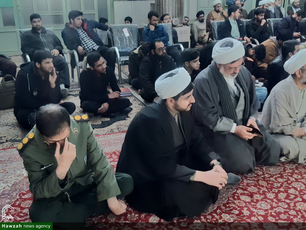 مدرسه علمیه آیت الله مدنی (ره) کاشان میزبان سوگواران سردار دل ها + عکس