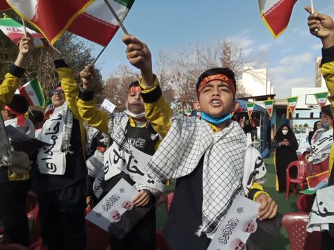 تصاویر| حضور مبلغین کانون شهید حاج قاسم سلیمانی در مراسم مشترک با آموزش و پرورش