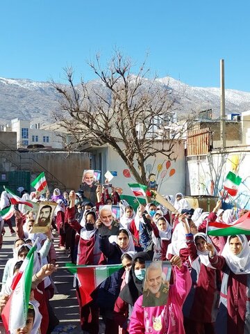 گزارش تصویری مراسم بزرگداشت شهادت سردار دل ها در مدرسه امامت خرم آباد