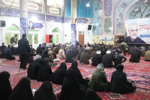 تصاویر/ برگزاری مراسم‌ گرامیداشت سومین سالگرد شهادت سردا سلیمانی در مسجد جامع قروه
