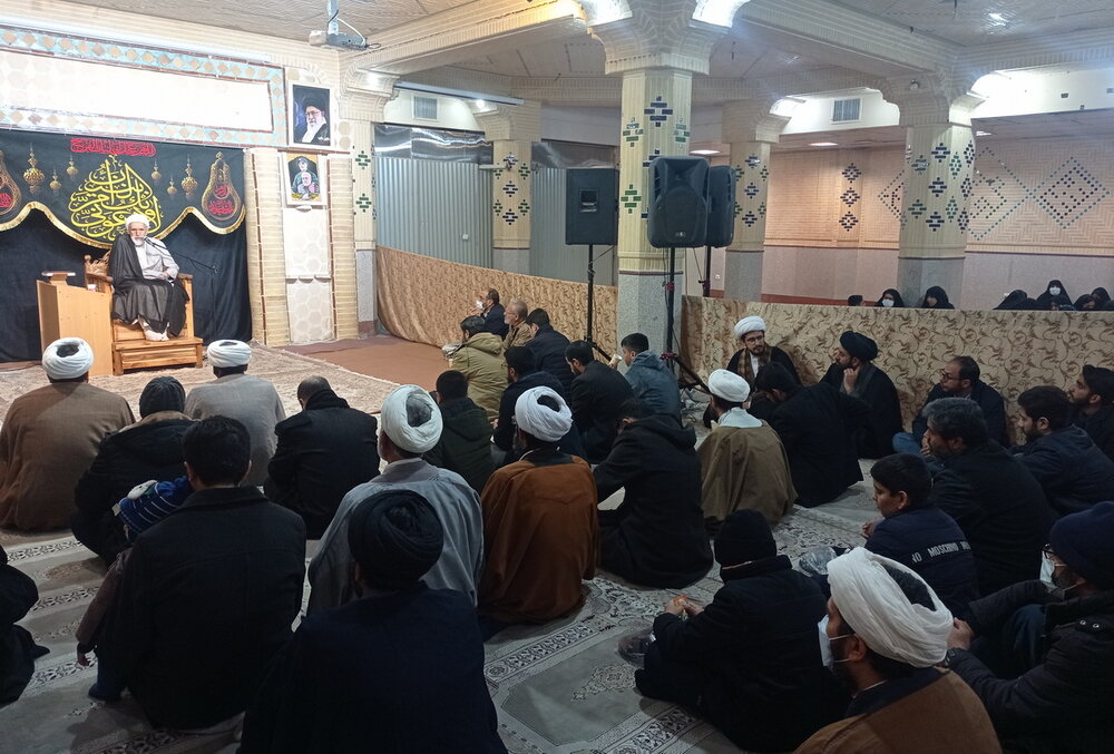 رهبر انقلاب دستور دهند فردا اسرائیلی بر روی زمین وجود نخواهد داشت