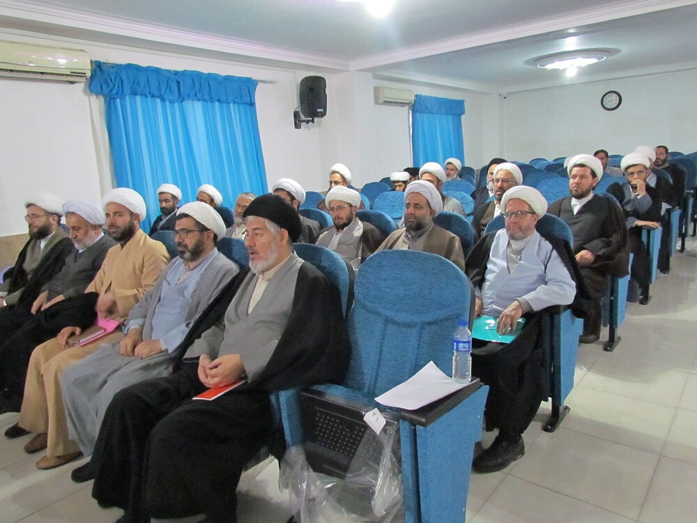 برگزاری نشست مدیران گروهای علمی، تربیتی مدارس علمیه استانهای البرز، زنجان، قزوین و گیلان