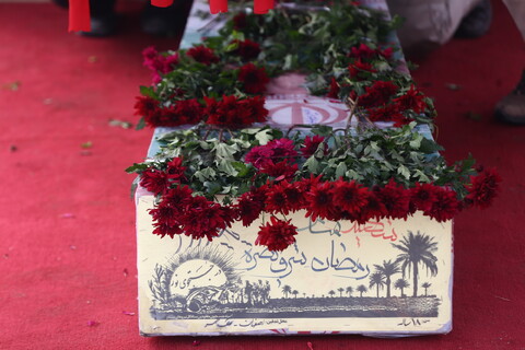 تشییع و تدفین شهید گمنام در ملک شهر اصفهان‎‎