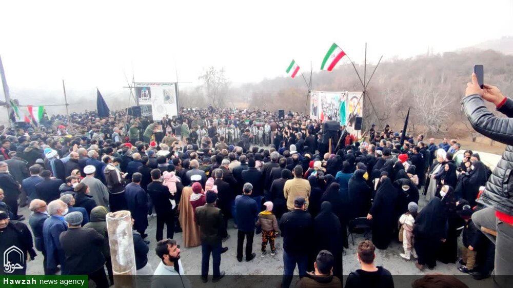 پیکر شهید دفاع مقدس در نیاسر تشییع و تدفین شد +عکس