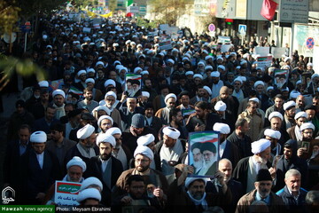 دعوت جامعه مدرسین به اجتماع عظیم مردم قم در حمایت از مرجعیت و رهبرفرزانه انقلاب