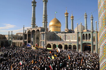 فیلم | اجتماع مردم قم در حمایت از مرجعیت و مقام منیع ولایت