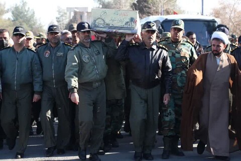 تصاویر/ تشییع و خاکسپاری شهید گمنام در مرکز هوانیروز شهید وطن پور اصفهان