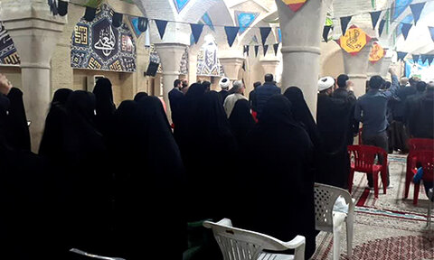 تجمع طلاب و روحانیون شیراز در محکومیت اقدام نشریه موهن فرانسوی