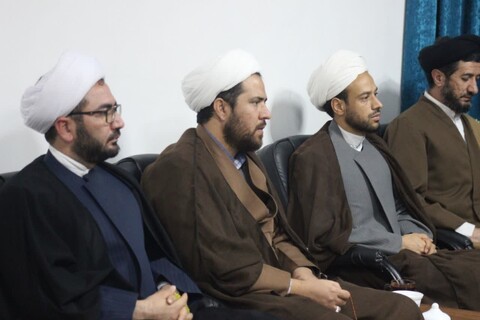 تصاویر/ نشست هم اندیشی طلاب و روحانیون تکاب با مدیرکل تبلیغات اسلامی آذربایجان‌غربی