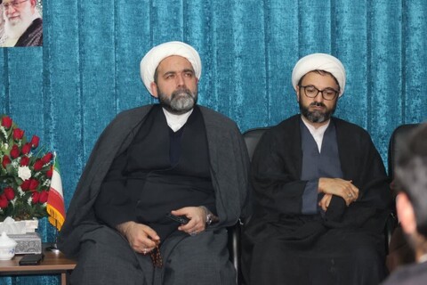 تصاویر/ نشست هم اندیشی طلاب و روحانیون تکاب با مدیرکل تبلیغات اسلامی آذربایجان‌غربی