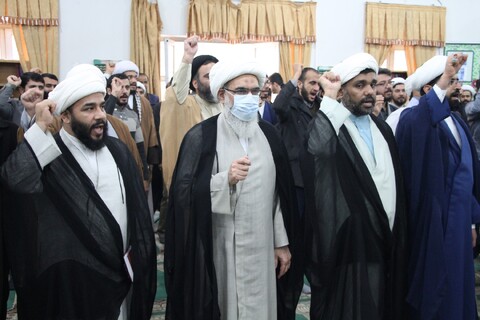 تجمع طلاب و روحانیون بوشهر در محکومیت روزنامه هتاک فرانسوی