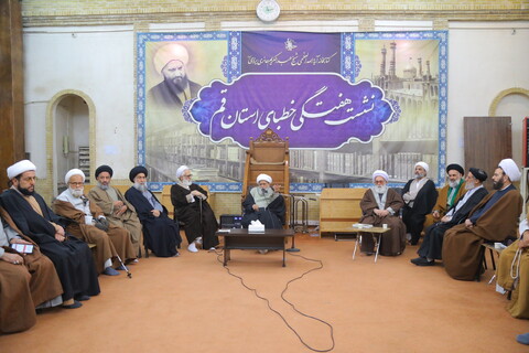 تصاویر / نشست هفتگی خطبای استان قم