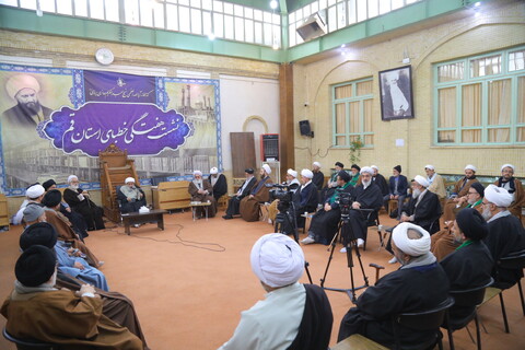 تصاویر / نشست هفتگی خطبای استان قم