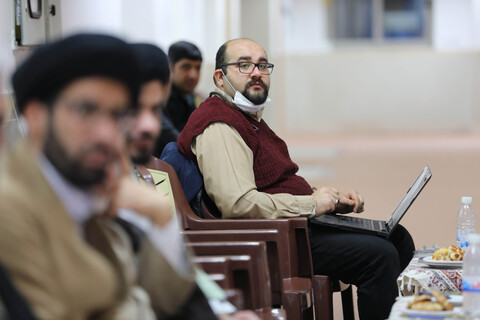 تصاویر/ دیدار آیت الله اعرافی با مدیر و معاونین مدرسه جامعه الامام منتظر نجف آباد