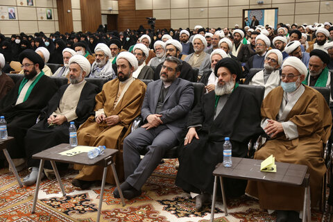 دیدار وزیر ارشاد و مشاور رئیس جمهور با طلاب و روحانیون یزد