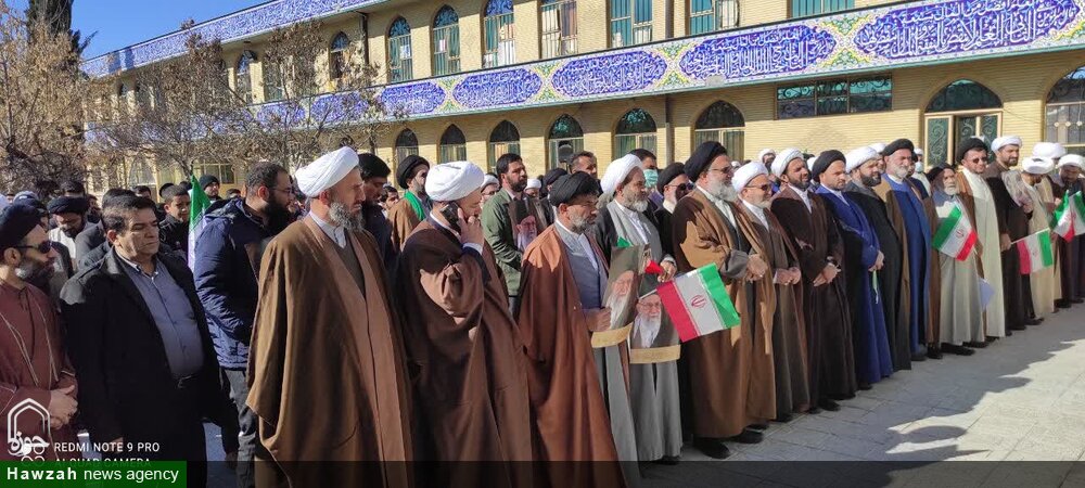 با زعامت مقام معظم رهبری همه توطئههای دشمن باطل و نقش بر آب شد