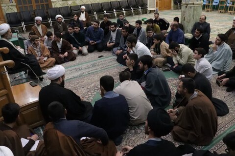 تصاویر/ دیدار طلاب مدرسه علمیه امام خامنه ای ارومیه با  حجت الاسلام حجتی