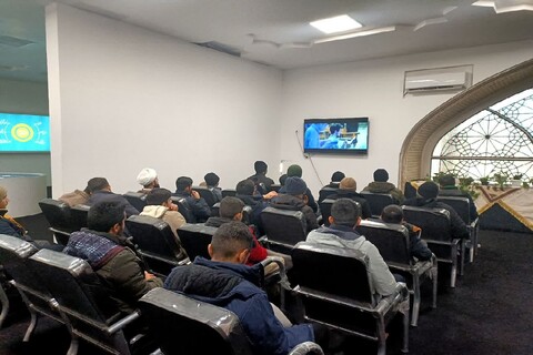 تصاویر/ بازدید طلاب خوی از نمایشگاه مسجد جامعه پرداز در قم