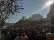 تصاویر/ راهپیمایی  مردم مشهد در محکومیت اهانت نشریه هتاک فرانسوی به مرجعیت و ولایت