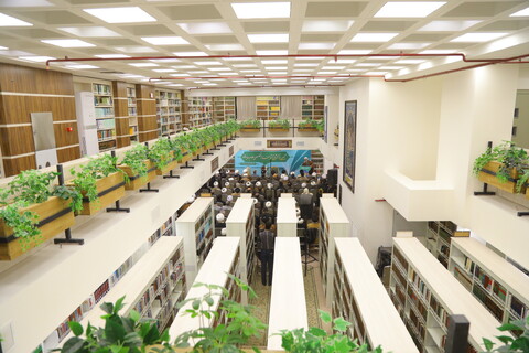 تصاویر / مراسم آیین بازگشایی کتابخانه تخصصی علوم حدیث در قم