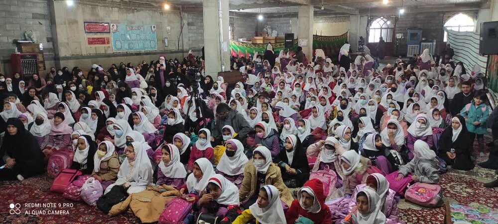 به همت مرکز خدمات حوزه علمیه کهگیلویه و بویراحمد مراسم جشن حضرت فاطمه زهرا سلام الله علیها برگزار  شد. به همت مرکز خدمات حوزه علمیه کهگیلویه و بویراحمد مراسم جشن حضرت فاطمه زهرا سلام الله علیها برگزار  شد.