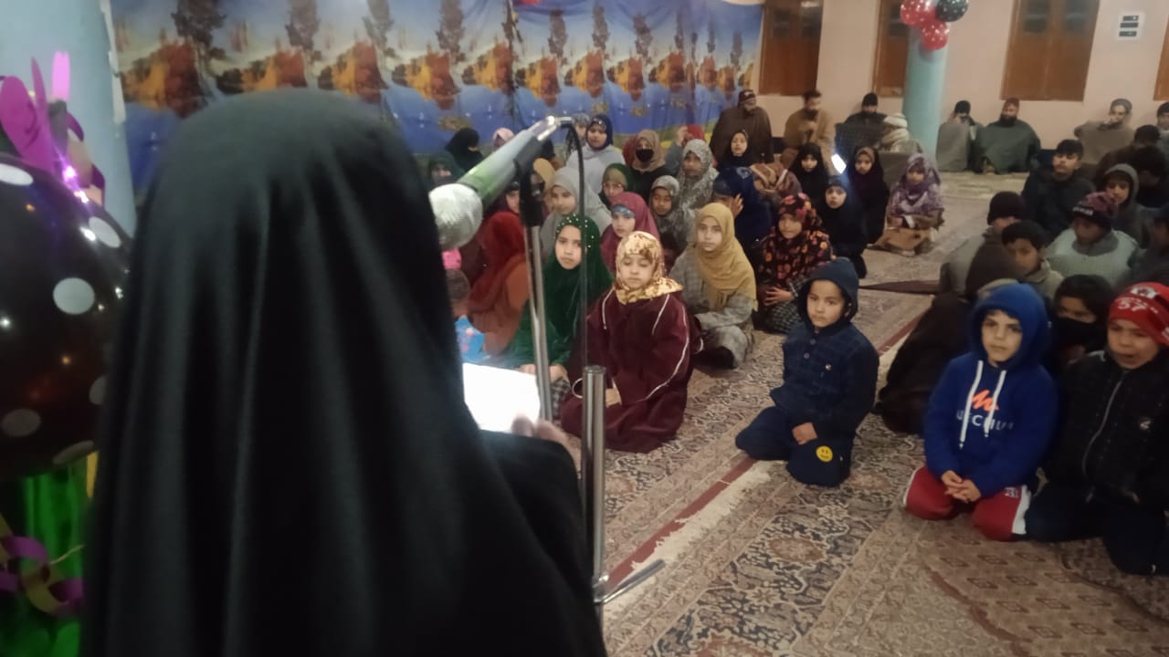ولادت حضرت زہرا (س) کی مناسبت پر معاون کمیٹی تنظیم المکاتب زون بارہمولہ کی طرف سے متعدد مقامات پر تقریب کا انعقاد