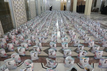 اهدای ۱۱۴ بسته عفاف و حجاب به بانوان لرستانی