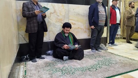 تصاویر / حضور اساتید حوزه علمیه همدان در حرم حضرت امام(ره)