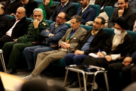 تصاویر/ گردهمایی مدیران و فعالان فرهنگی اجتماعی و جهادی کاشان در برنامه‌ی «سلیمان‌ِشهر»
