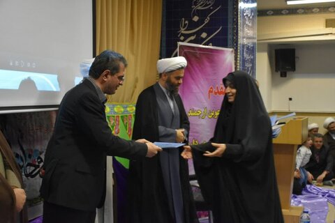 تصاویر/ مراسم گرامیداشت روز زن در مدرسه علمیه ریحانه النبی (س) سنندج