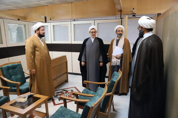تصاویر/ بازدید نمایندگان شورای اعطای مجوزها و امتیازات علمی حوزه از پژوهشکده بین‌المللی امامت