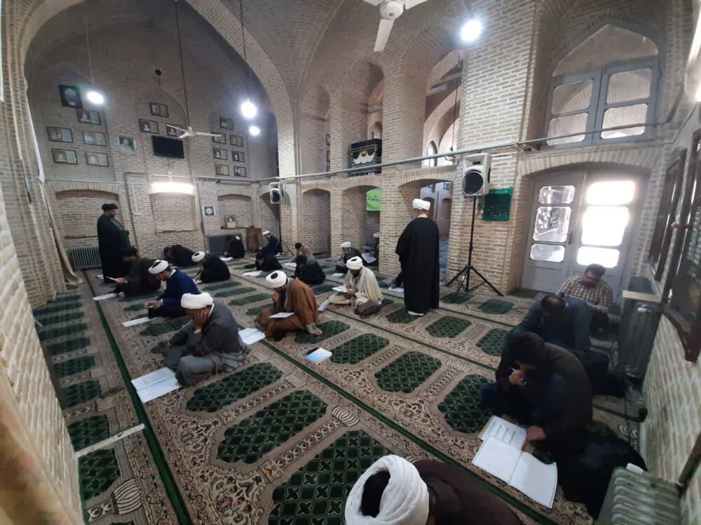 آزمون سطح سه مشاوره اسلامی حوزه یزد برگزار شد + عکس
