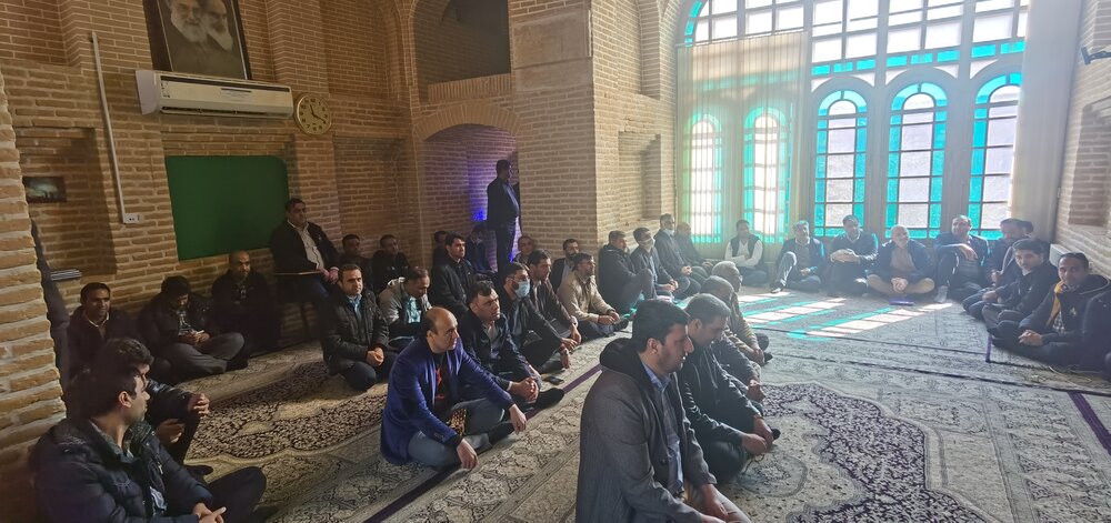 مدیران انتظامی استان یزد در مدرسه علمیه خان 