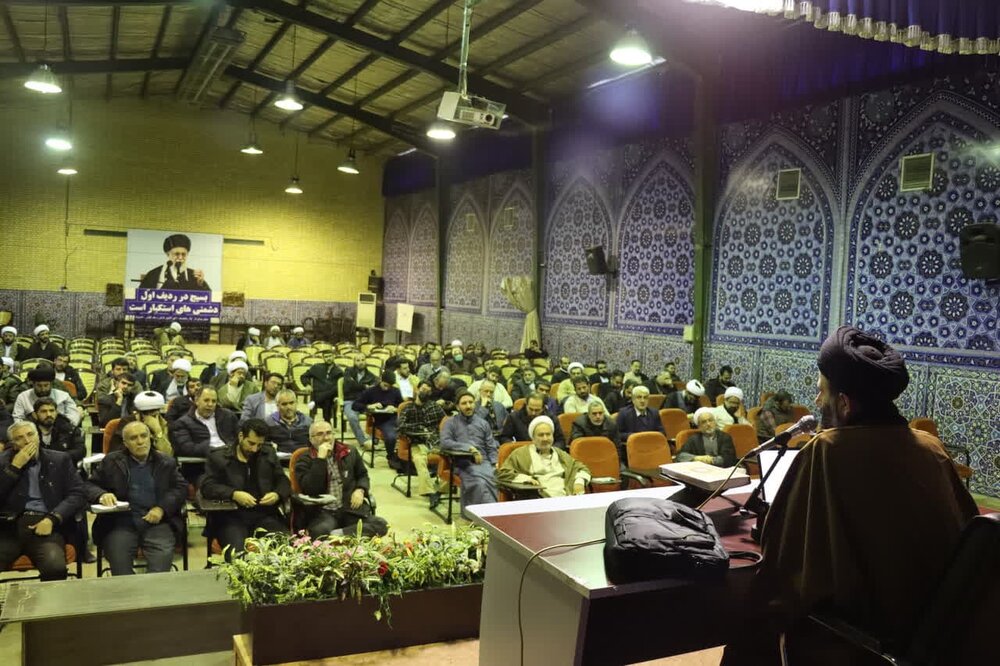 صندوق تحول محله؛ بازوی اقتصادی مسجد است / ارائه راهکارهای تأمین منابع مالی فعالیتهای مسجدی