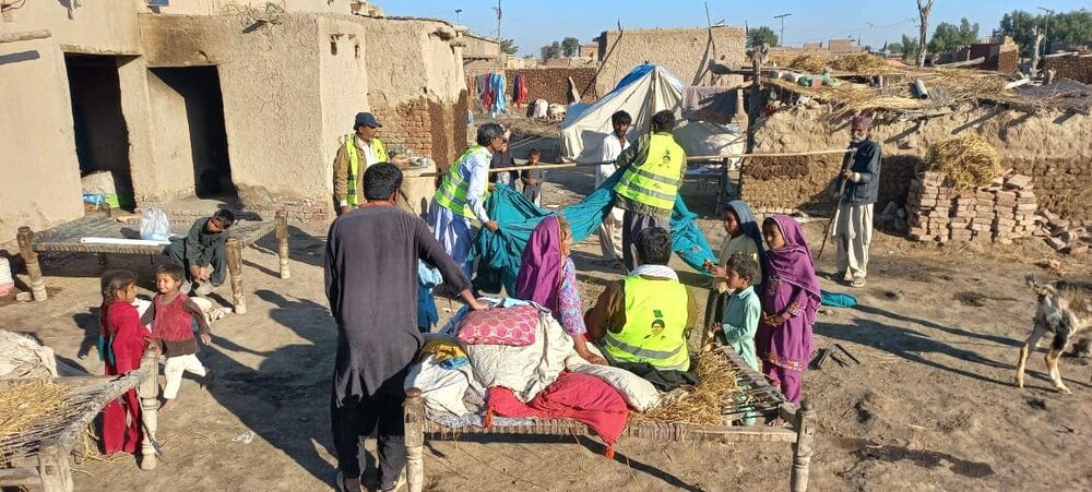 تحصیل گڑھی خیرو، سندھ کے سیلاب متاثرین کیلئے خیموں کی فراہمی