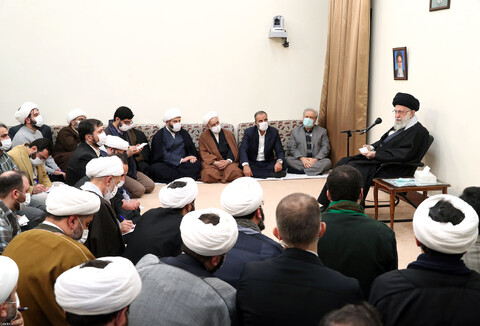 Photo/ Imam Khamenei Meets Officials of Islamic Propagation Organization