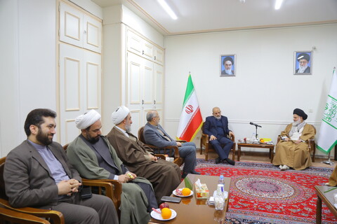 تصاویر / دیدار وزیر کشور با آیت الله حسینی بوشهری