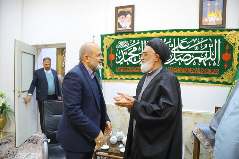 تصاویر / دیدار وزیر کشور با تولیت حرم کریمه اهل بیت (ع)