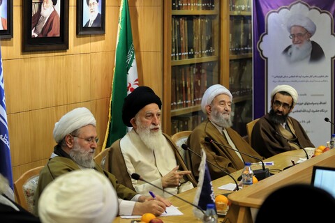 Photo/ "Goals and Policies of Islamic Seminaries and Clerics in View of Grand Ayatollah Safi Golpaygani" Specialized Meeting