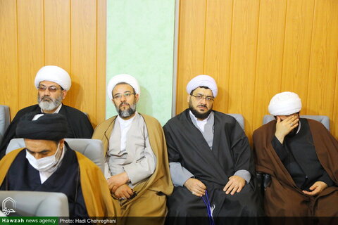 بالصور/ إقامة ندوة علمية حول أثر مدرسة الإمام الخميني على الفقه السياسي الشيعي بقم المقدسة