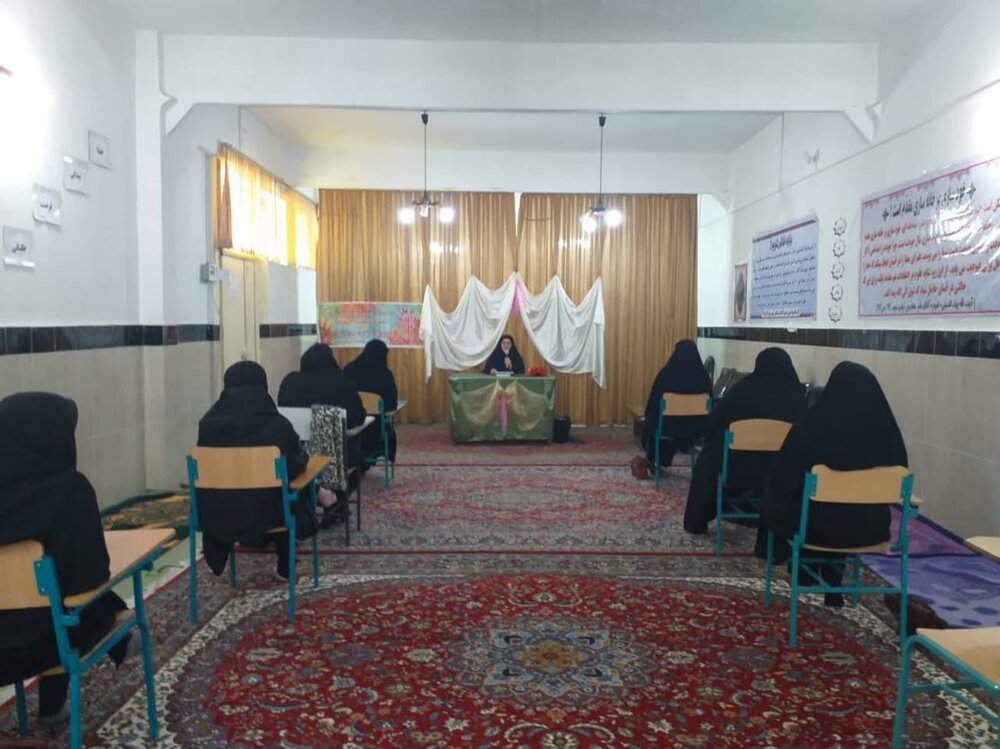 اقتدار جامعه در سایه پرورش نسل پاک اتفاق میافتد