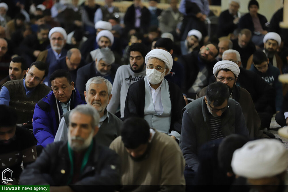 چهلم شهید حسن مختارزاده در حرم حضرت معصومه(س) چهلم شهید حسن مختارزاده در حرم حضرت معصومه(س)