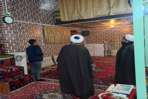 تصاویر/ بازدید رئیس اداره تبلیغات اسلامی خوی از مناطق زلزله زده
