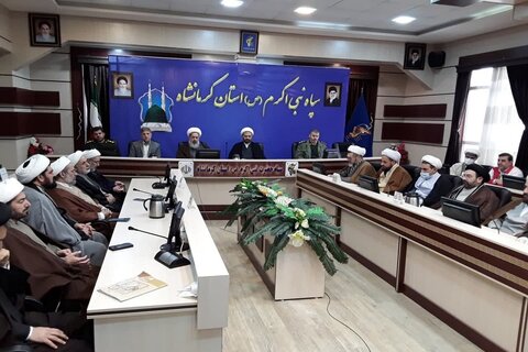 تصاویر/ حضور مسئولان در فرماندهی سپاه حضرت نبی اکرم(ص) کرمانشاه در محکومیت اقدام پارلمان اروپا
