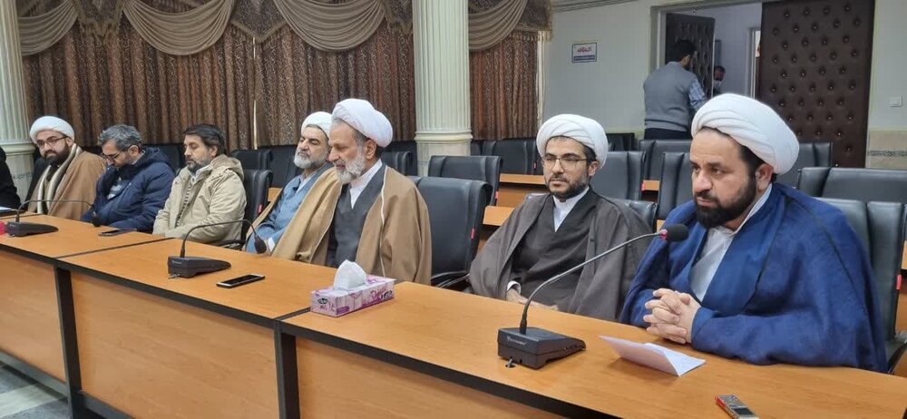 امضای تفاهم نامه همکاری موسسه معارف اهل بیت(ع) و دانشگاه ادیان و مذاهب