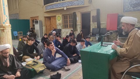 تصاویر/ کارگاه مشاوره تحصیلی طلاب مدرسه علمیه امام علی(ع) سلماس