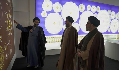 تصاویر/ بازدید نماینده ولی فقیه در استان آذربایجان شرقی از نمایشگاه مسجد جامعه پرداز