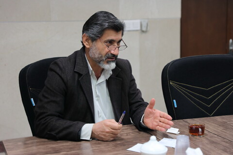 تصاویر/ جلسه هم اندیشی کارشناسان حوزوی نسبت به چهل و یکمین جشنواره فیلم فجر