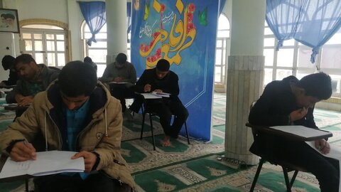 تصاویر/ المپیاد علمی در مدارس علمیه استان هرمزگان برگزار شد