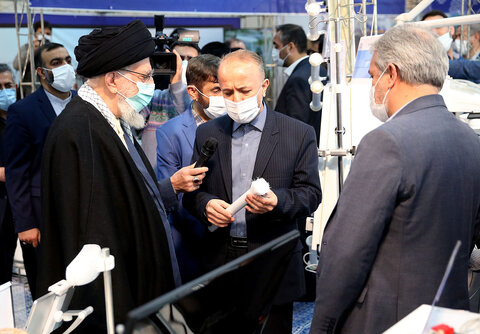 Photo/ Leader of Islamic Revolution Visits Exhibition of Industrial Capabilities